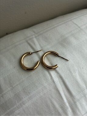 Classic Gold Open Hoop Earrings